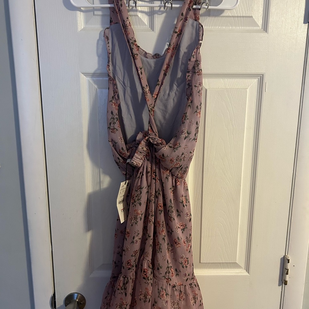 Open Back Dress - Picture 6 of 9